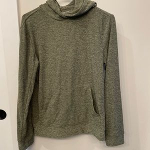 Outdoor Voices running shirt.